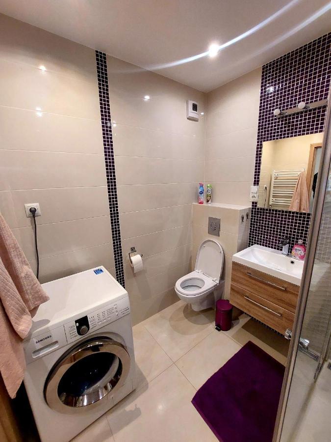 Nowoczesna Kawalerka Apartment Lublin Bagian luar foto